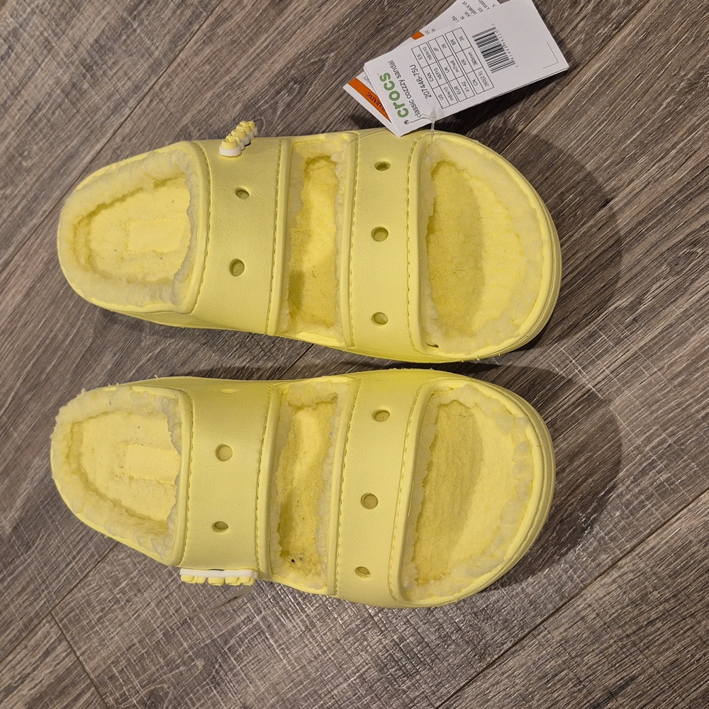 CROCS Woman's Yellow Fuzzy Slippers